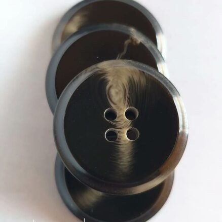 Tornado. #buttons #botões #bottoni #botones #knöpfe #ボタン #boutons #botoeselite